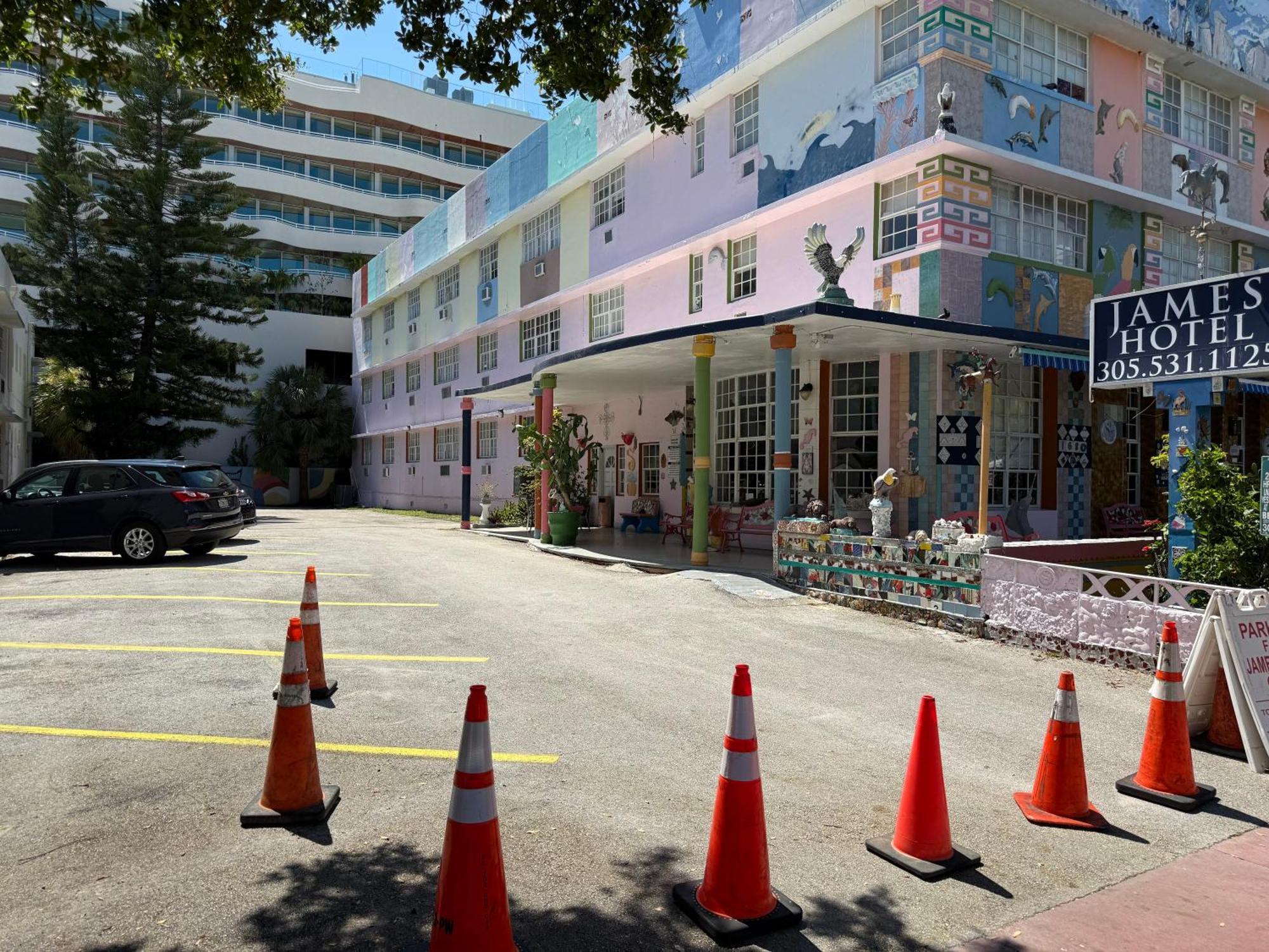 James Hotel
