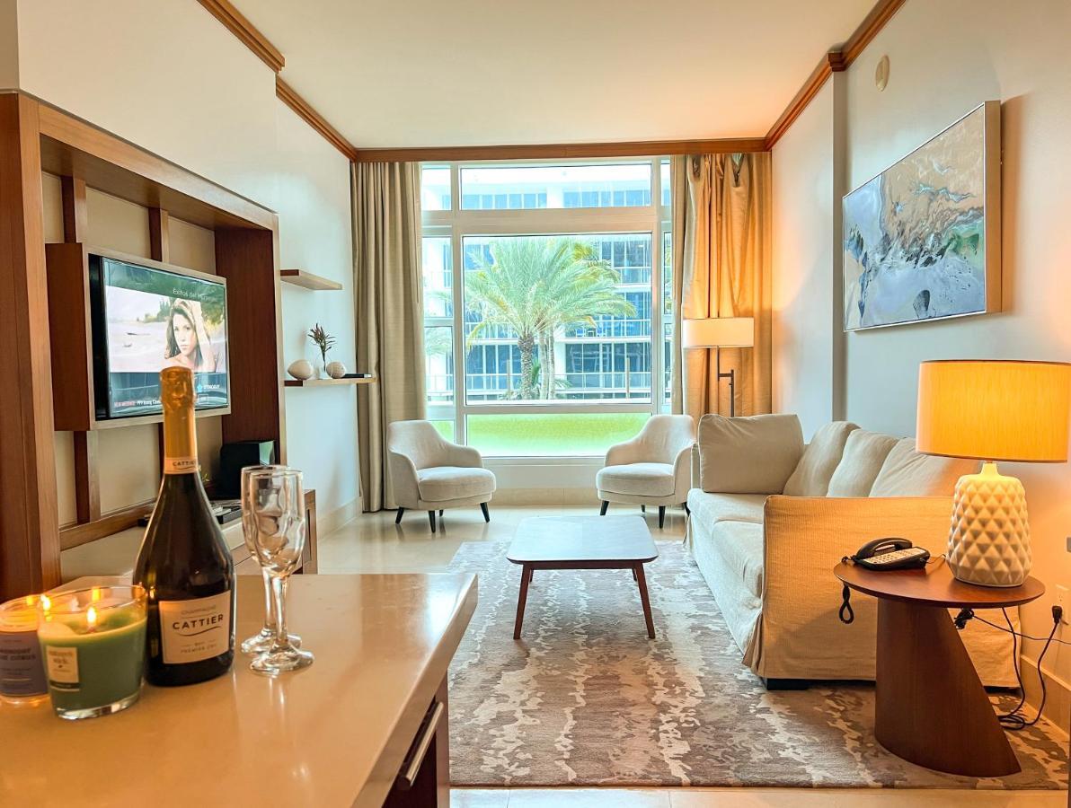 Carillon Miami Beach Private Luxury Suites