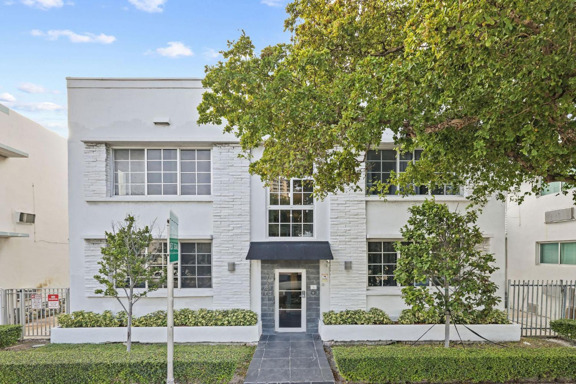 Harding Apartments By Andes Str