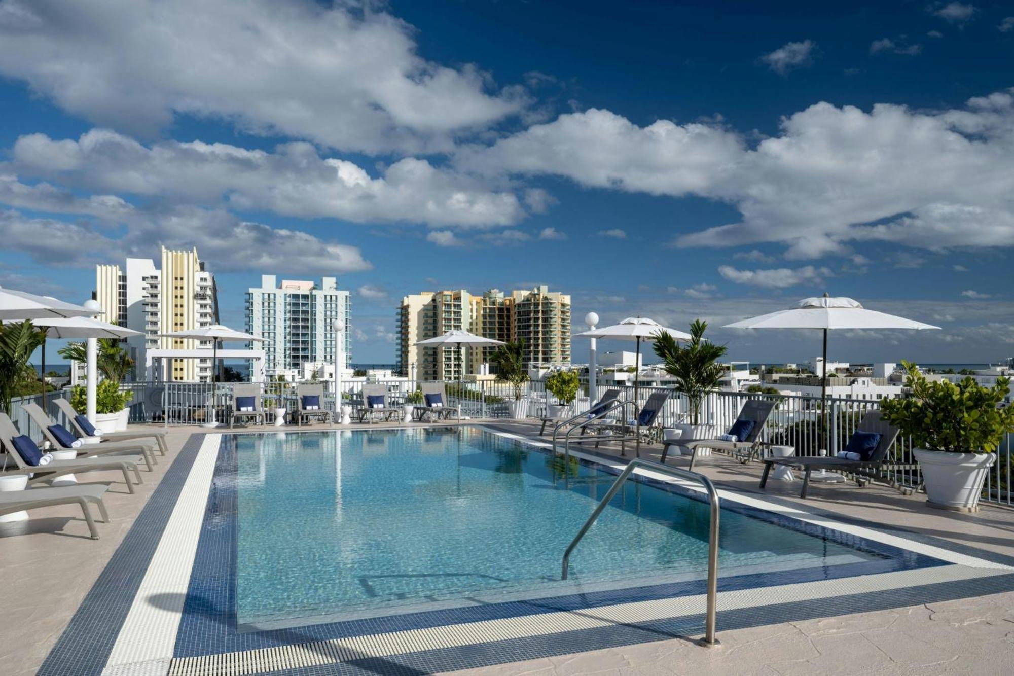 Courtyard Miami Beach South Beach